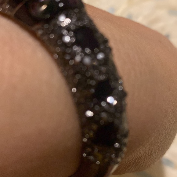 NWTBetsey Johnson Snow Leopard Cougar Black Grey Hematite Hinged Bangle Bracelet - Picture 6 of 13